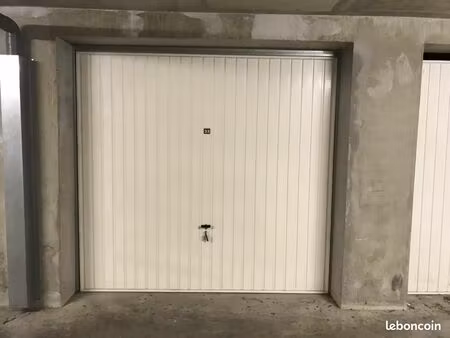 garage/box 13 m² chambery