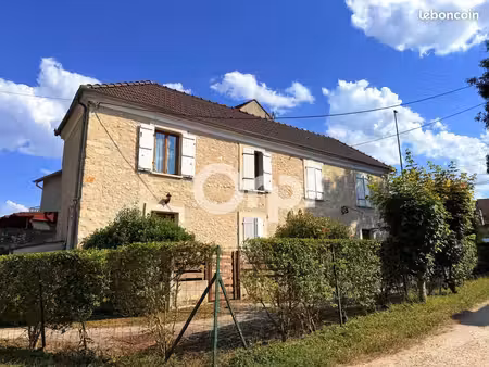 immeuble 4 pièces 71 m²