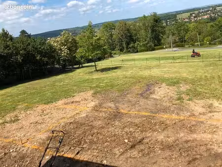 beau terrain constructible de 1400 m2 sur 30 mètres de façade proche de meaux