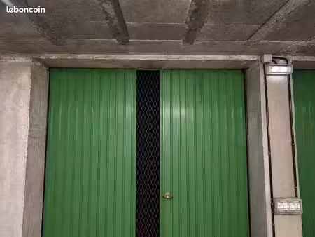 parking/box 15 m² amiens