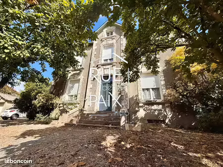 propriété 5 pièces 153 m²