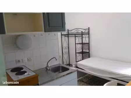petit studio 10m² meublé étudiant proche gare dispo