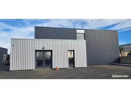 vends batiment industriel