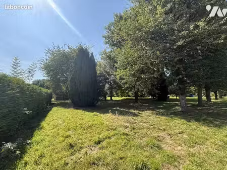 terrain 591 m² talmas