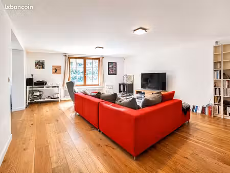 propriété 7 pièces 215 m²