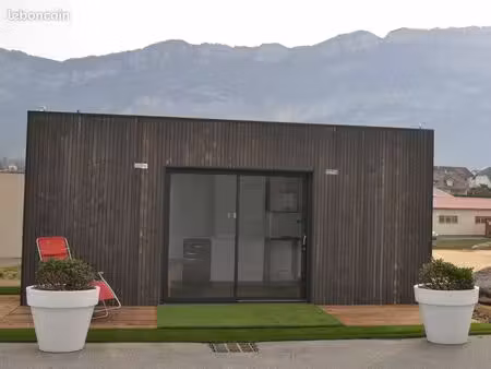location magnifique bureau indépendant de 16 m² dans une natibox
