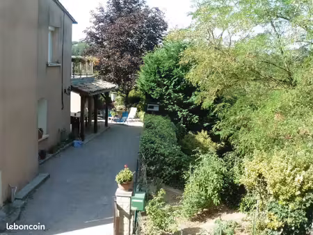 maison de village t3 + jardinet + terrasse de 25m2