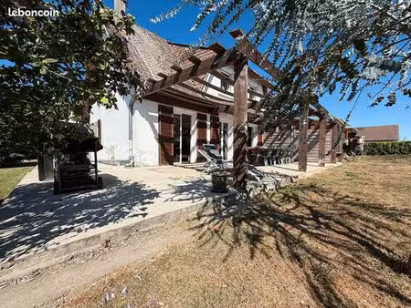 maison 4 pièces 148 m²