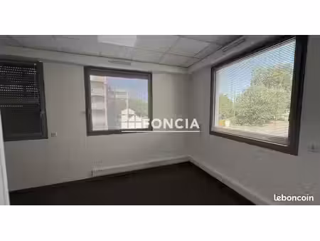 commercial_premise