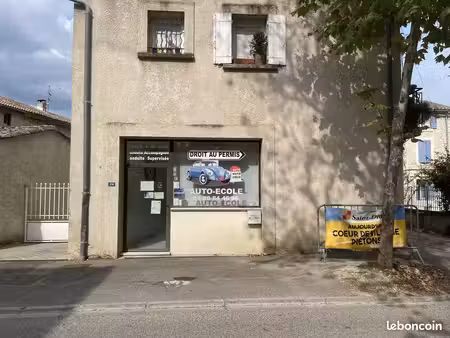 local commercial 52 m² saint-didier