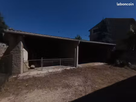 vends remise constructible saint-pierre-de-vassols