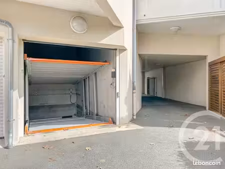 parking 13 m² les sables d olonne