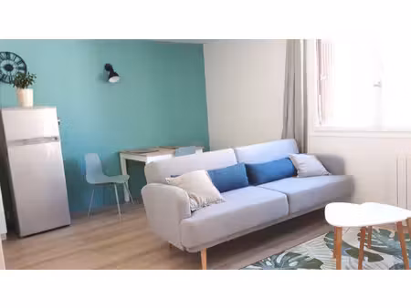 appartement t2 meublé avec balcon et cave nîmes entre jean j
