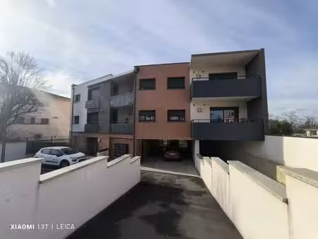 à louer – appartement t2 avec terrasse et parking – centre de saint-orens-de-gameville - d