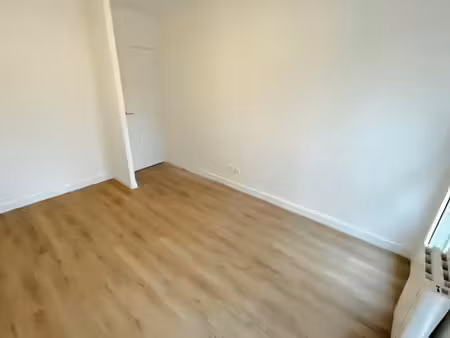 t2 / 39m² / torcy (rer a)