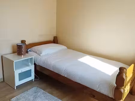 location meublée appartement 1 pièce 12 m² à antony (92160)  650 €