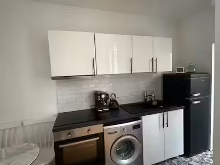 location meublée appartement 2 pièces 30 m² à la garenne-colombes (92250)  1 000 €