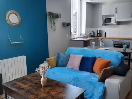 location meublée appartement 3 pièces 59 m² à lille (59000)  1 080 €