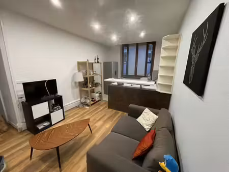 location meublée appartement 2 pièces 42 m² à lyon 1er (69001)  890 €