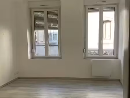 location appartement 2 pièces 27 m² à metz (57000)  460 €