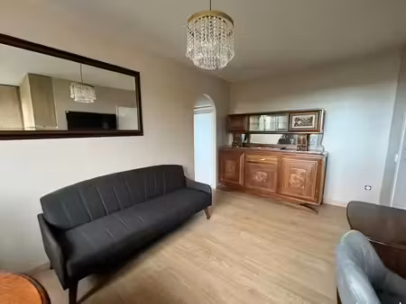 location meublée appartement 3 pièces 50 m² à nanterre (92000)  1 650 €