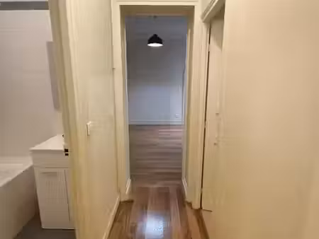 location appartement 2 pièces 40 m² à paris 19ème (75019)  1 000 €