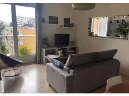 location appartement 2 pièces 63 m² à saint-etienne (42000)  620 €