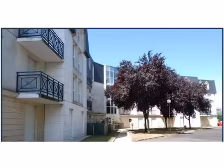 location meublée appartement 1 pièce 20 m² à saint-jean-le-blanc (45650)  460 €