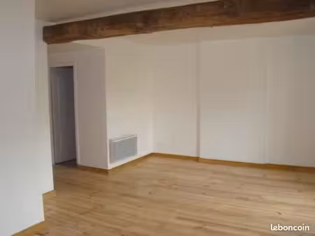 appartement t3 - 52m2 vivonne centre