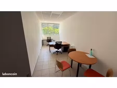 vaux-le-penil bureau 23m2 à louer