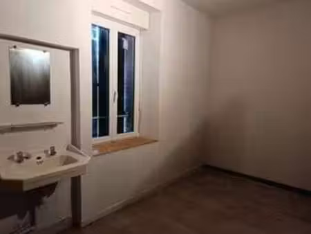 location maison à loiron-ruillé (53320) : à louer / 80m² loiron-ruillé