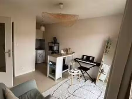 location appartement t1 à pacé (35740) : à louer t1 / 22m² pacé