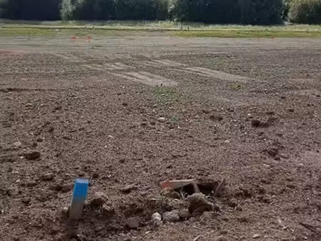 terrain 350 m² saint etienne du bois