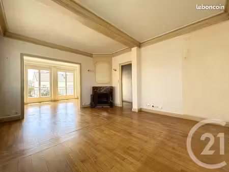 maison 7 pièces 165 m²