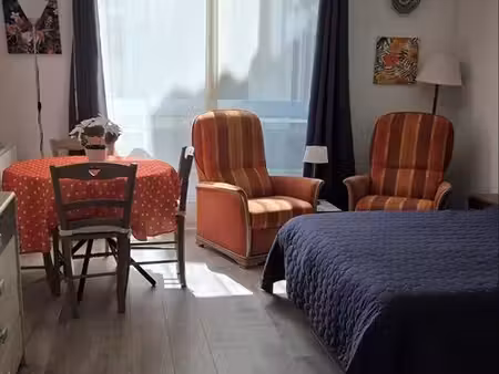 studio 24 m² bagnoles château