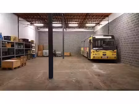 espace de stockage sécurisé ±200 m² - ghlin (mons)