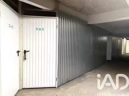 parking/box 4 m² paris