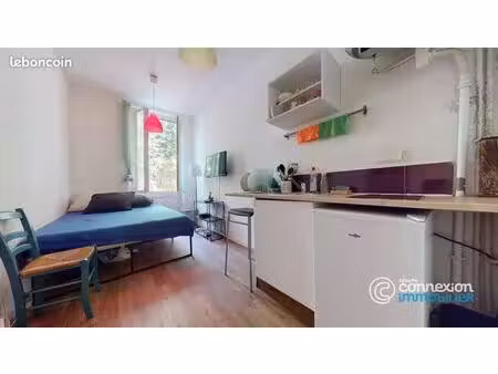 studio 1 pièce 14 m²