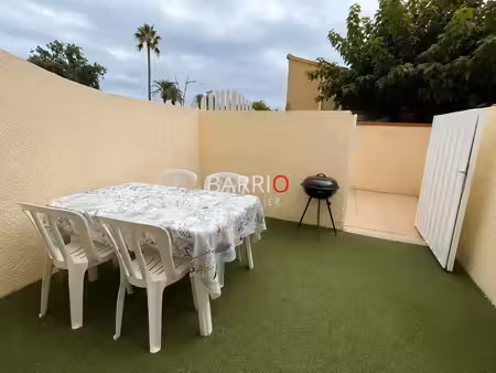 petite maison mezzanine - louée - parking - canet plage