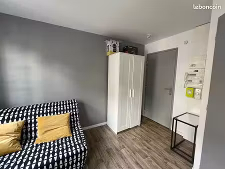 studio 1 pièce 14 m²