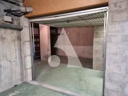 box la garenne colombes 28 m²