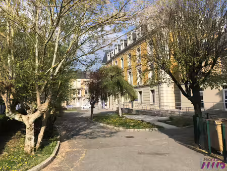 a vendre local professionnel au centre de belfort