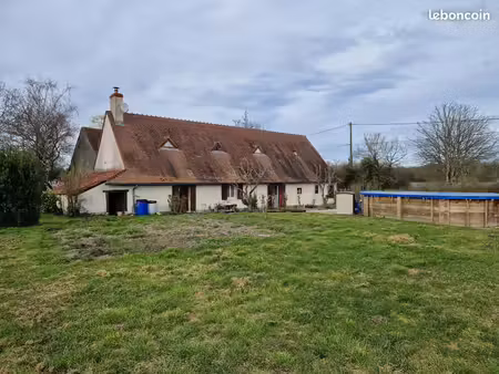 longère bourbonnaise avec dépendances et terrain