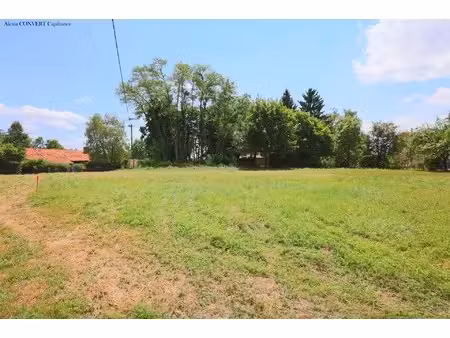 terrain à vendre 610m² à foissiat proche centre village (01)