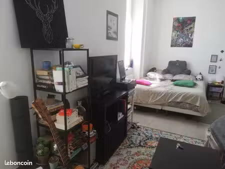 studio 27 m2 colline de fourvière