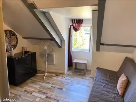 studio meublé de centre-ville  propre et sécurisé