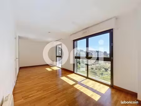 studio 1 pièce 35 m²