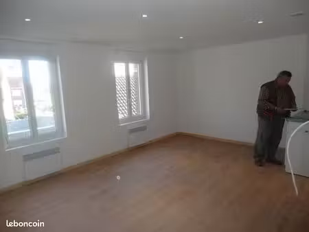loue t2 45m²