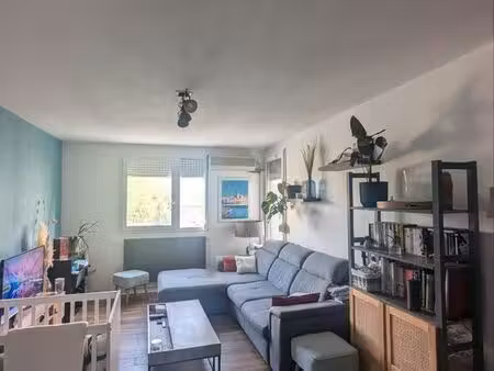 t2 55 m² avec balcon  climatisation et garage – caluire-et-cuire