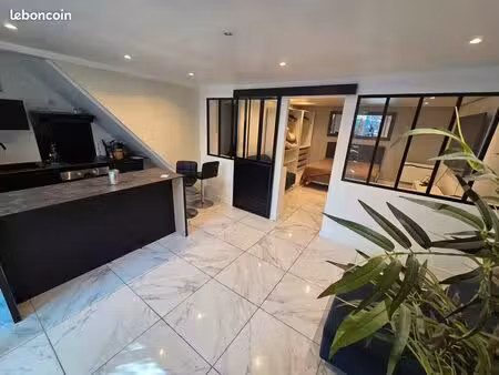 chambre privée dans un bas de maison